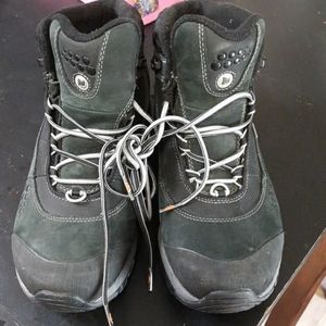 Arctic  Fox waterproof  black Merrell footwear